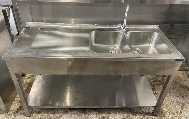 Λάντζα Ανοιχτή Ανοξείδωτη 150x60x86Cm Με 2 Γούρνες Μεταχειρισμένη